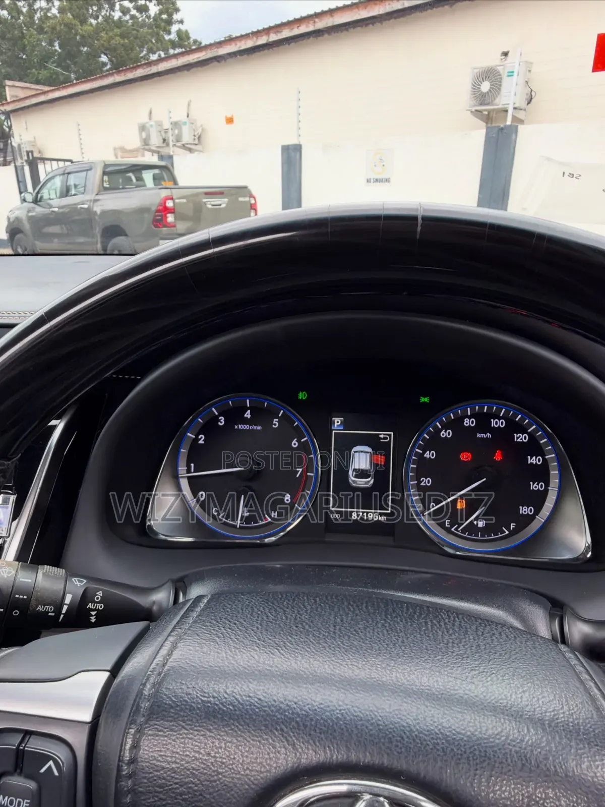 Toyota Harrier 2.0 2017 Matt Black