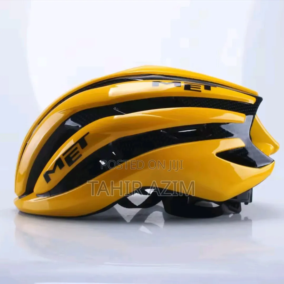 Met Yellow Professional Cycling Helmet.