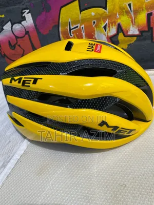Met Yellow Professional Cycling Helmet.