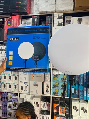 PF-45 18" Round LED Ring Fill Light – For Streaming Photography