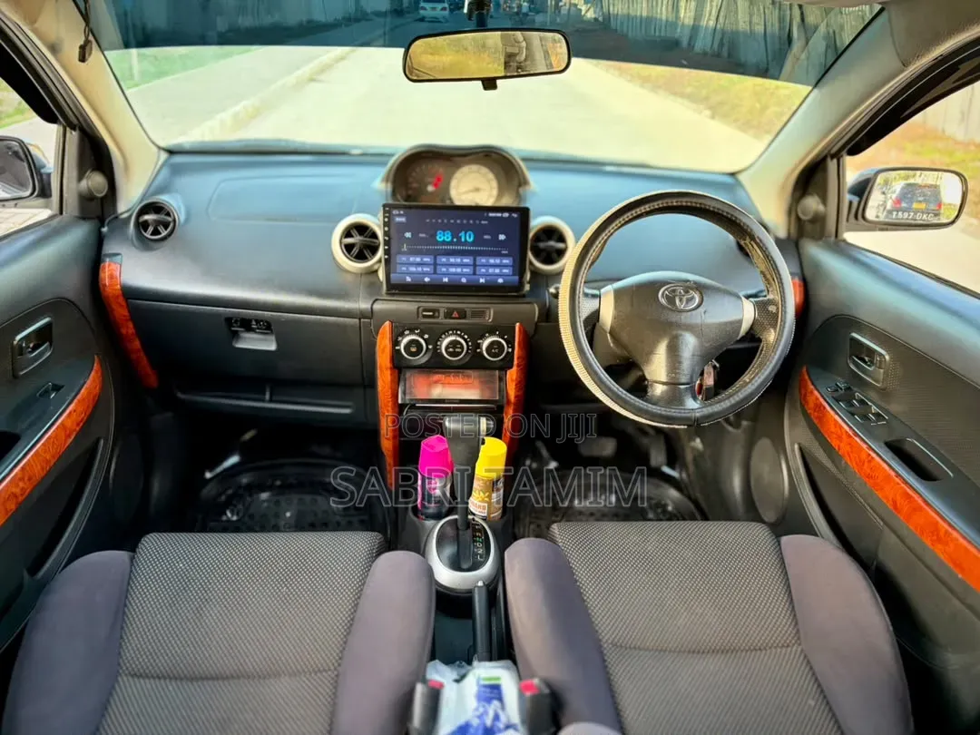 Toyota IST 2004 White