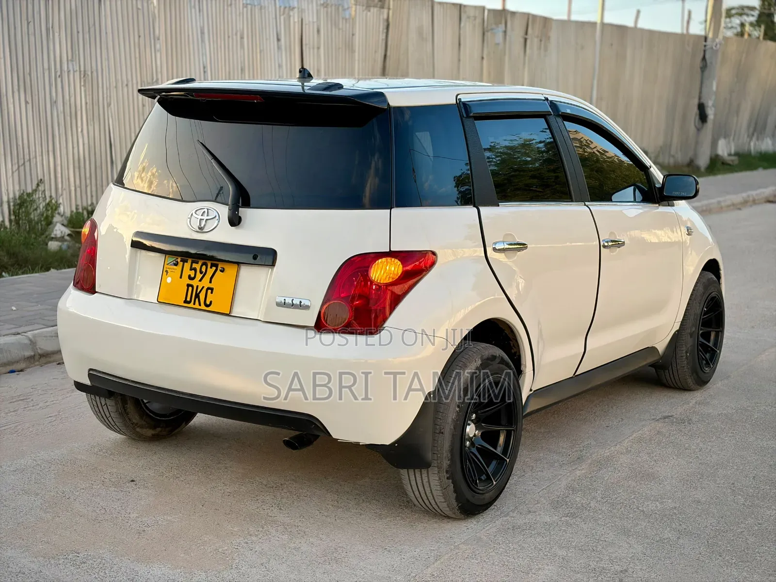 Toyota IST 2004 White