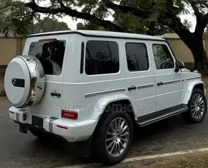 Mercedes-Benz G-Class 2021 Pearl