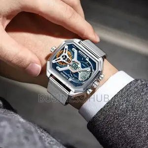 Bland Lv Poe Dagar Watch Quality