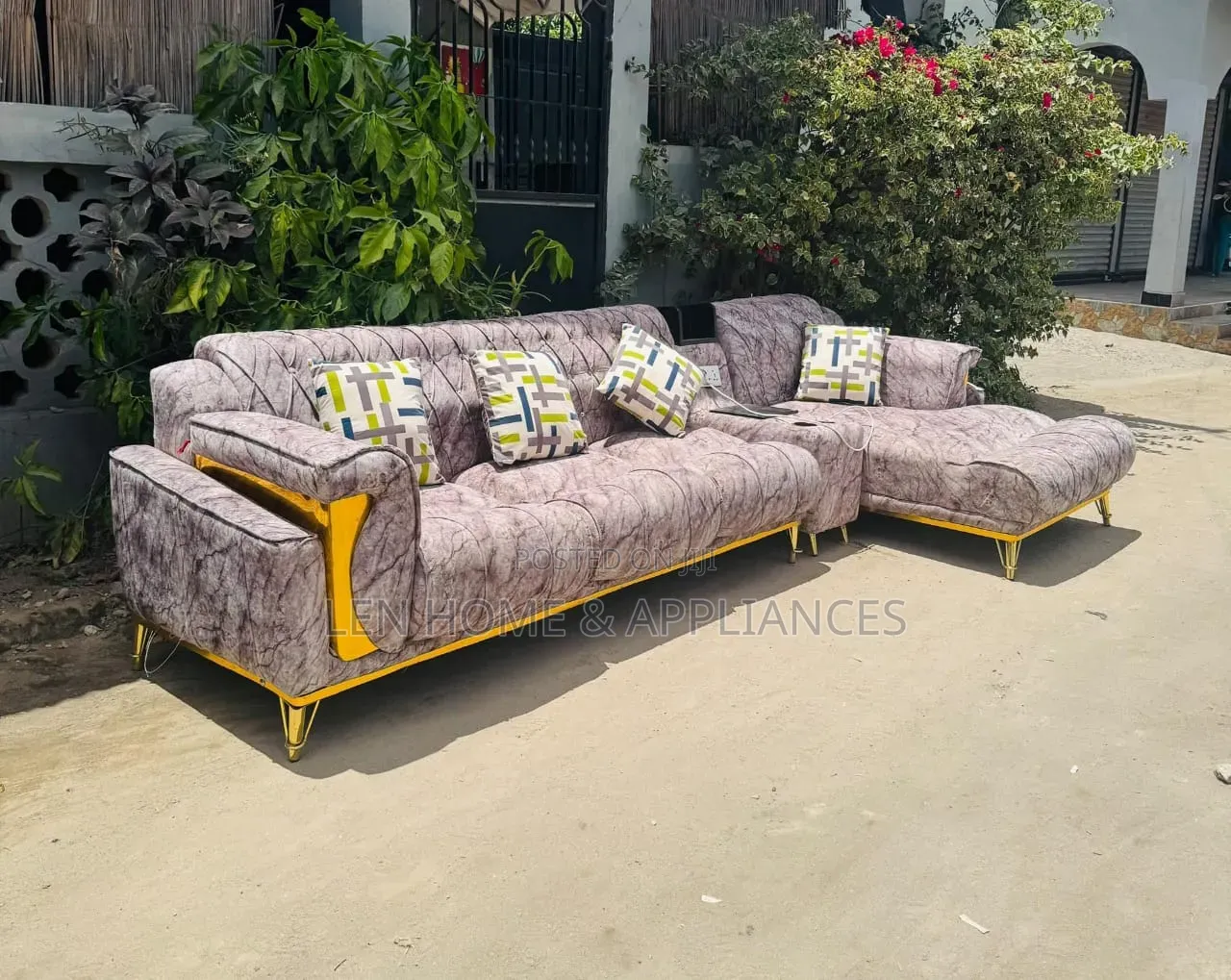 Sofa L Shape Kubwa