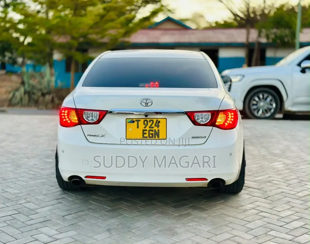 Toyota Mark X 2012 White