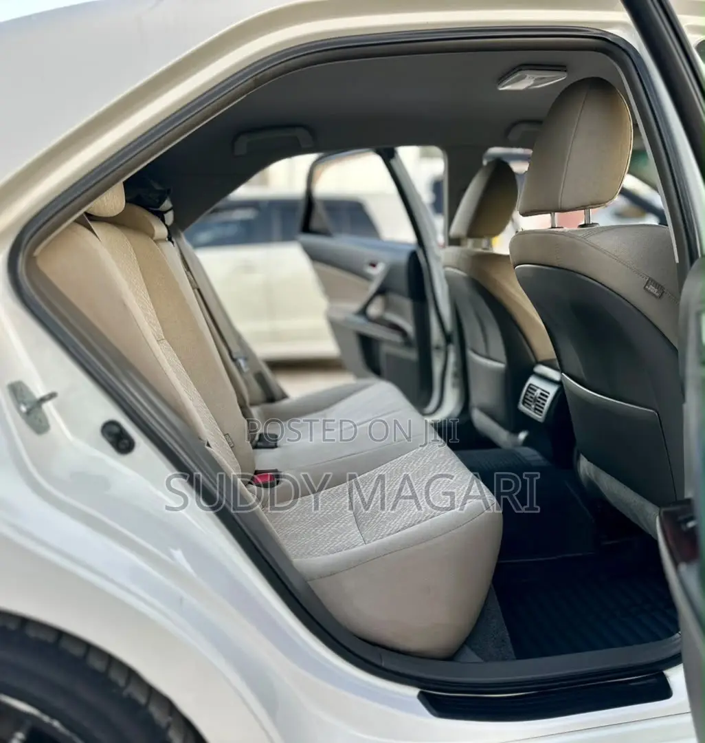 Toyota Mark X 2012 White