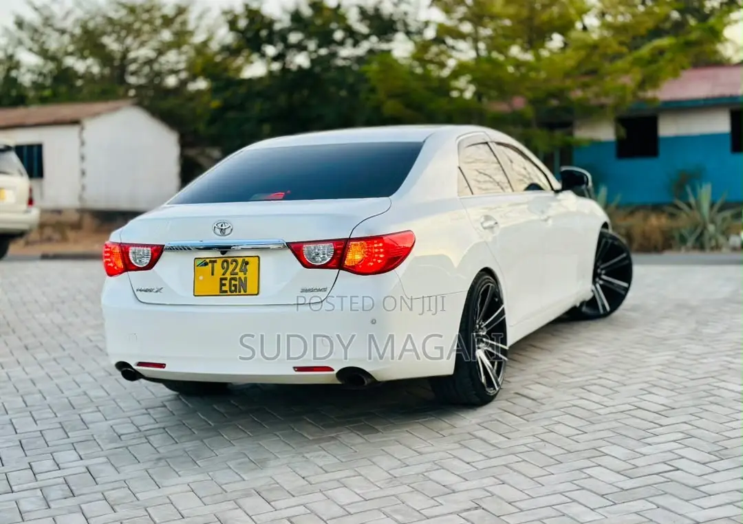 Toyota Mark X 2012 White