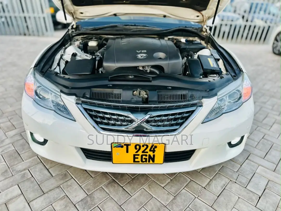 Toyota Mark X 2012 White