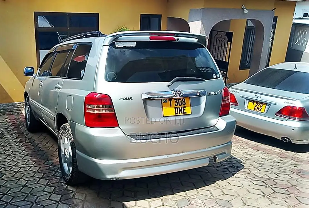 Toyota Kluger 2005 Silver