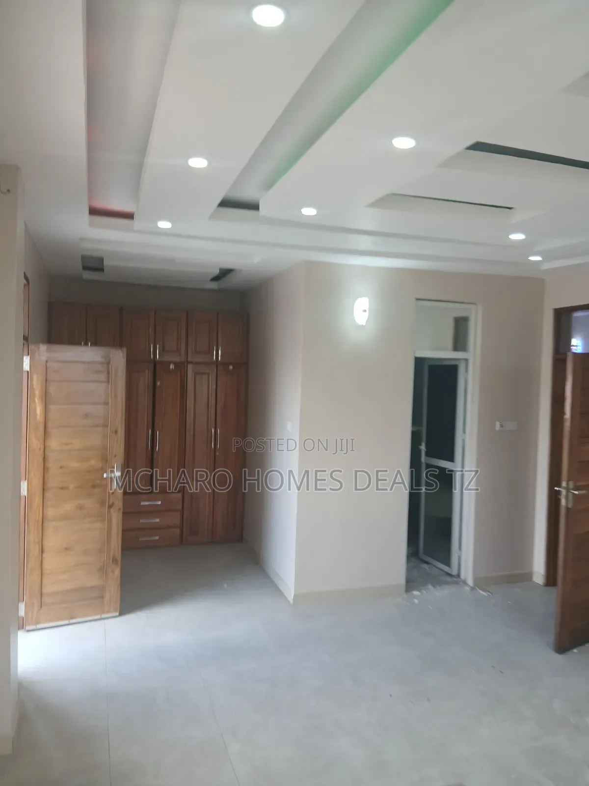 6bdrm Duplex in Mcharo Homes, Temeke for rent