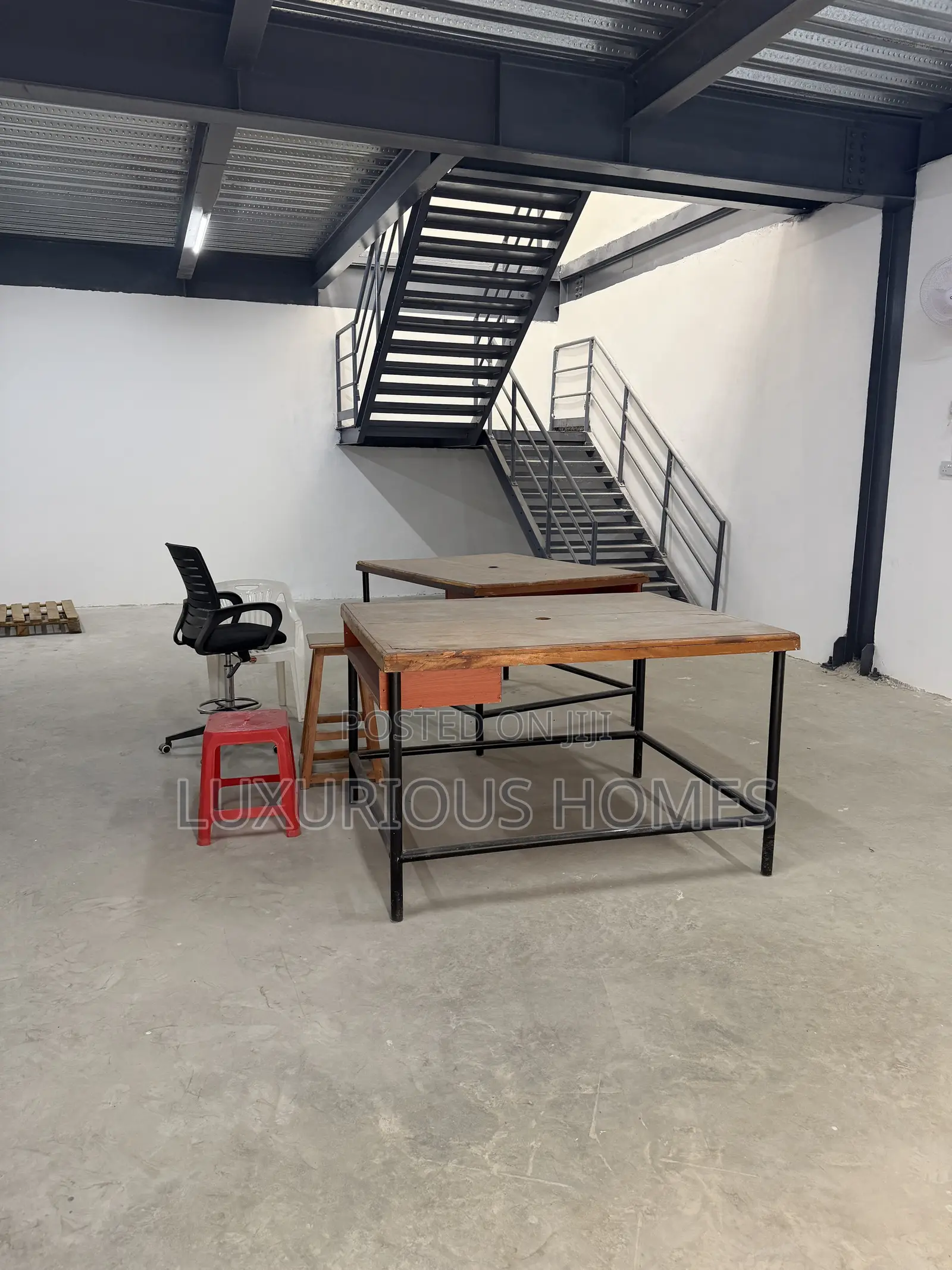 Warehouse for Rent at Tazara