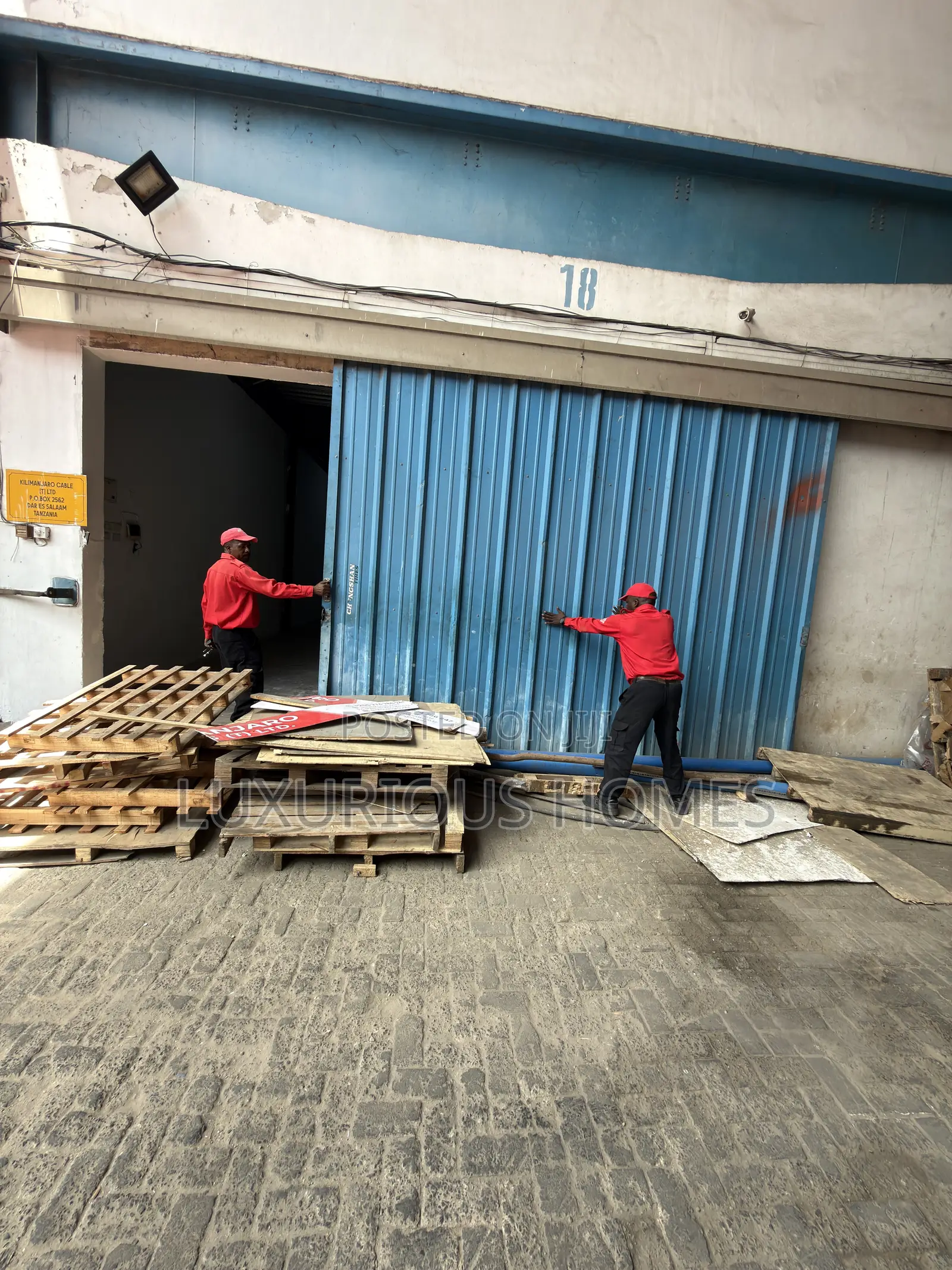 Warehouse for Rent in Kiwalani