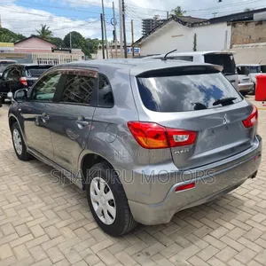 Mitsubishi RVR 2.0 2011
