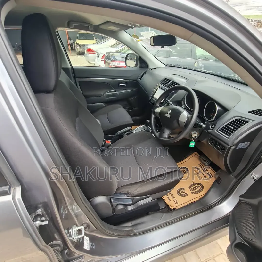 Mitsubishi RVR 2.0 2011