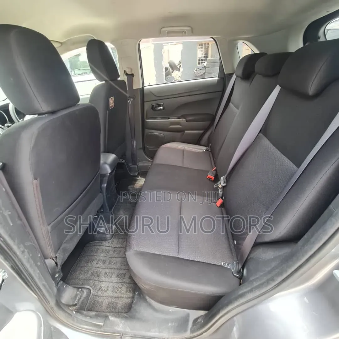 Mitsubishi RVR 2.0 2011