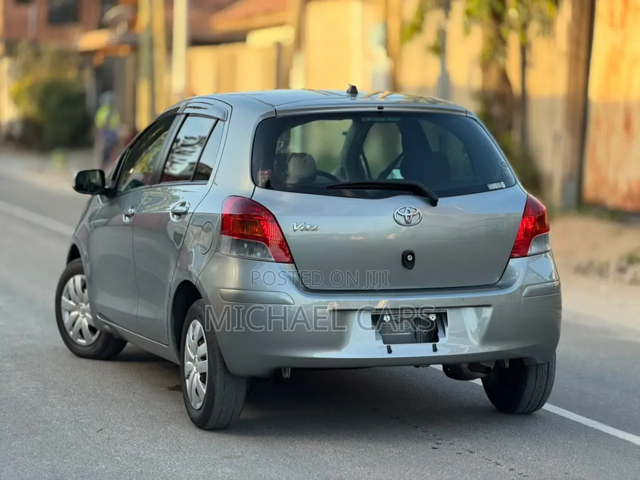 Toyota Vitz 2010 Gray