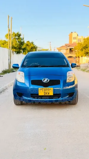 Toyota Vitz 2010 Blue