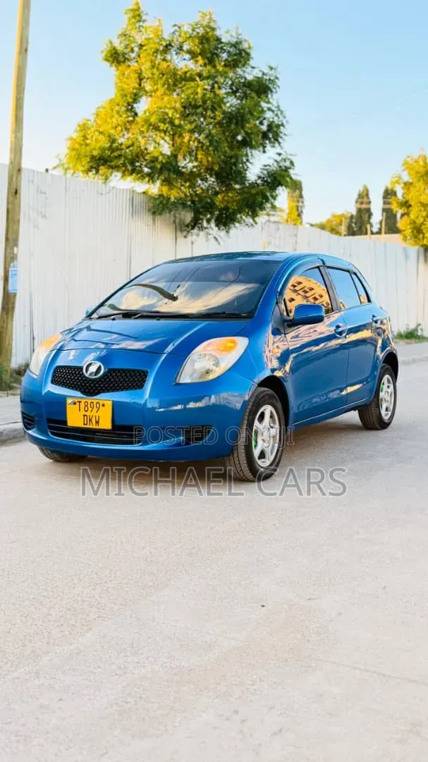 Toyota Vitz 2010 Blue