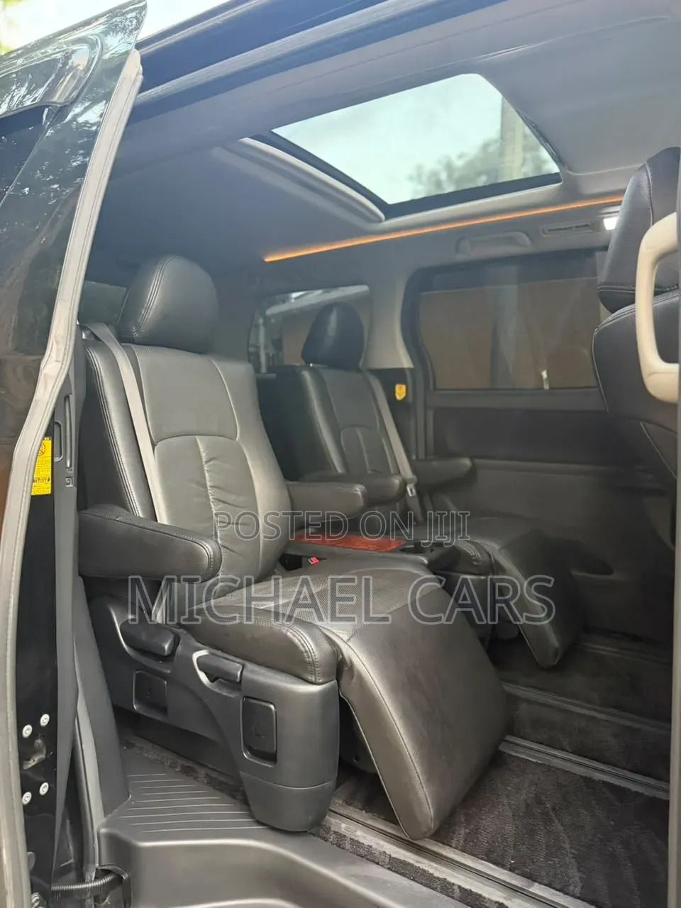 Toyota Alphard 2010 Black