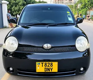 Toyota Sienta 2005 Black