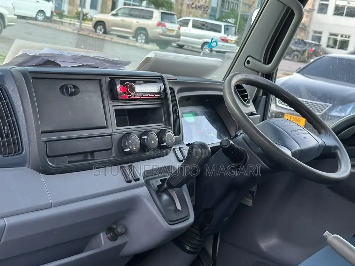 Mitsubishi Fuso Canter TKG-FEA50