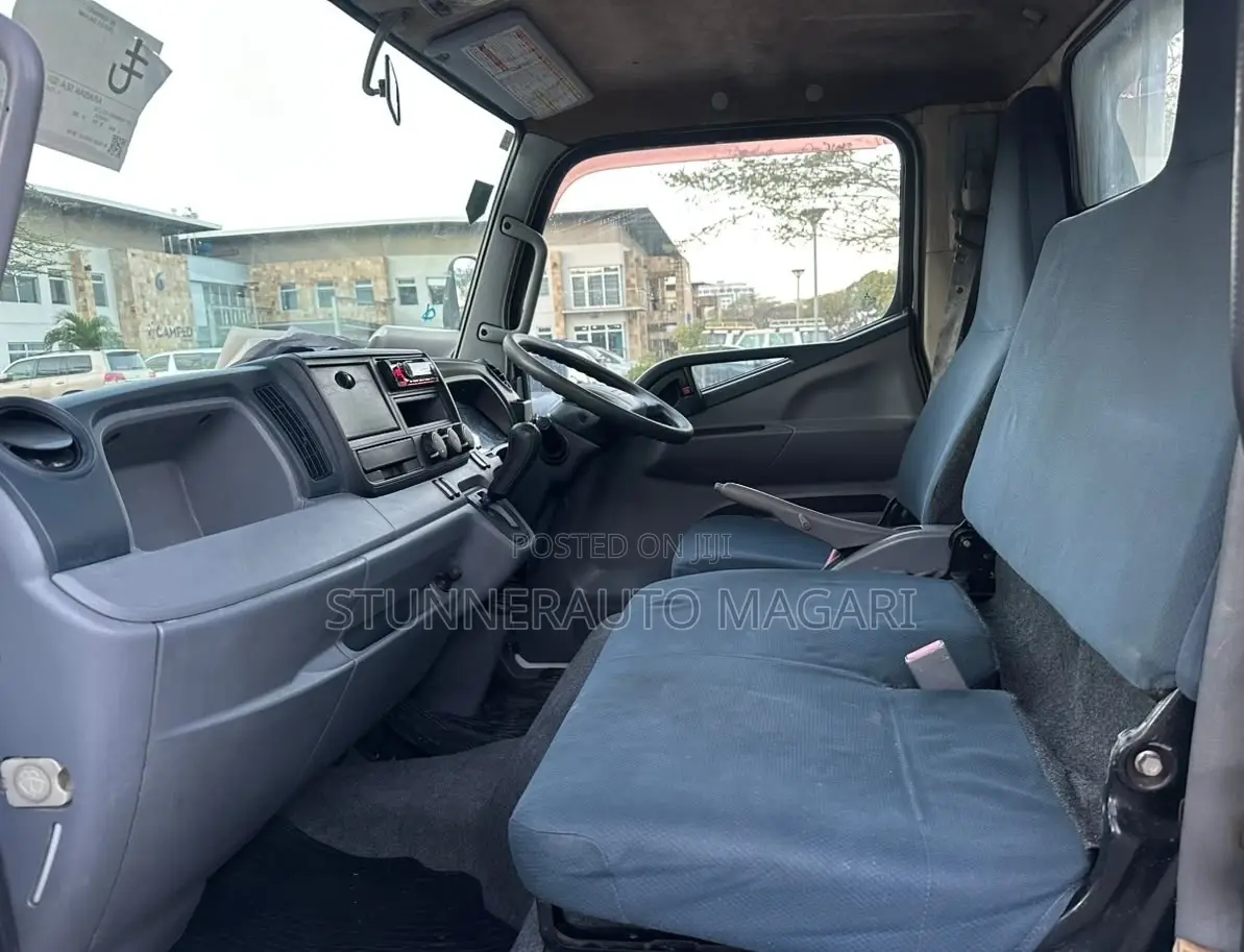Mitsubishi Fuso Canter TKG-FEA50
