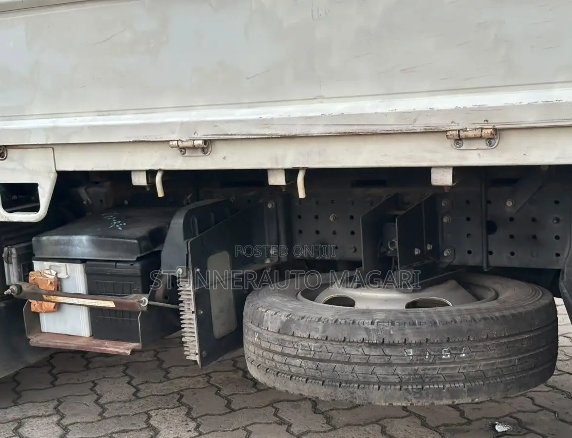 Mitsubishi Fuso Canter TKG-FEA50
