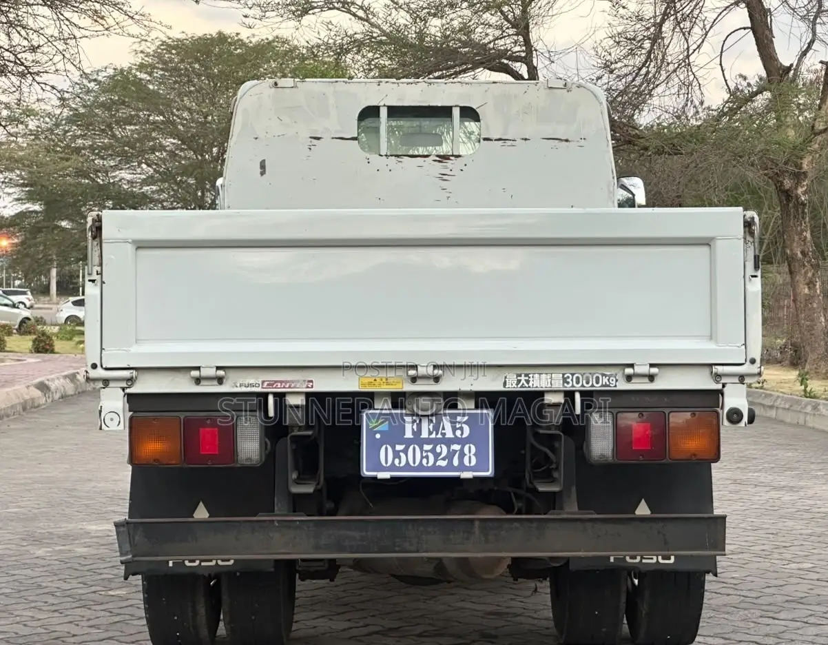 Mitsubishi Fuso Canter TKG-FEA50