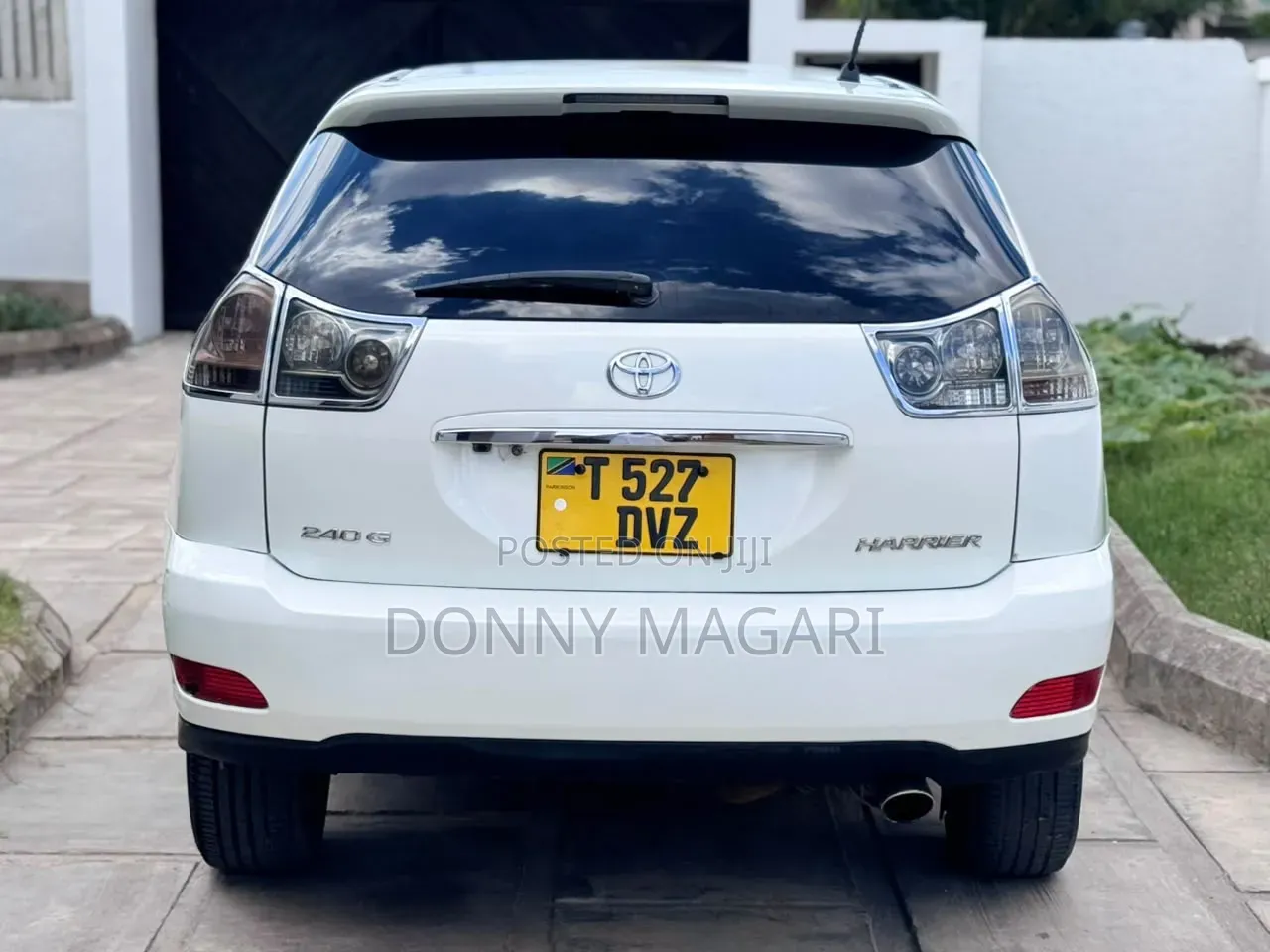 Toyota Harrier 2005 White