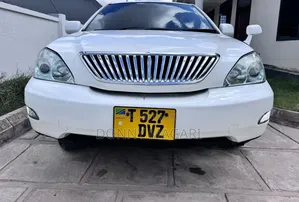Toyota Harrier 2005 White