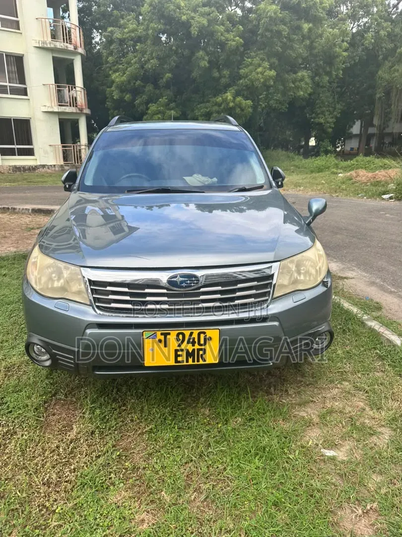 Subaru Forester 2009 Gray