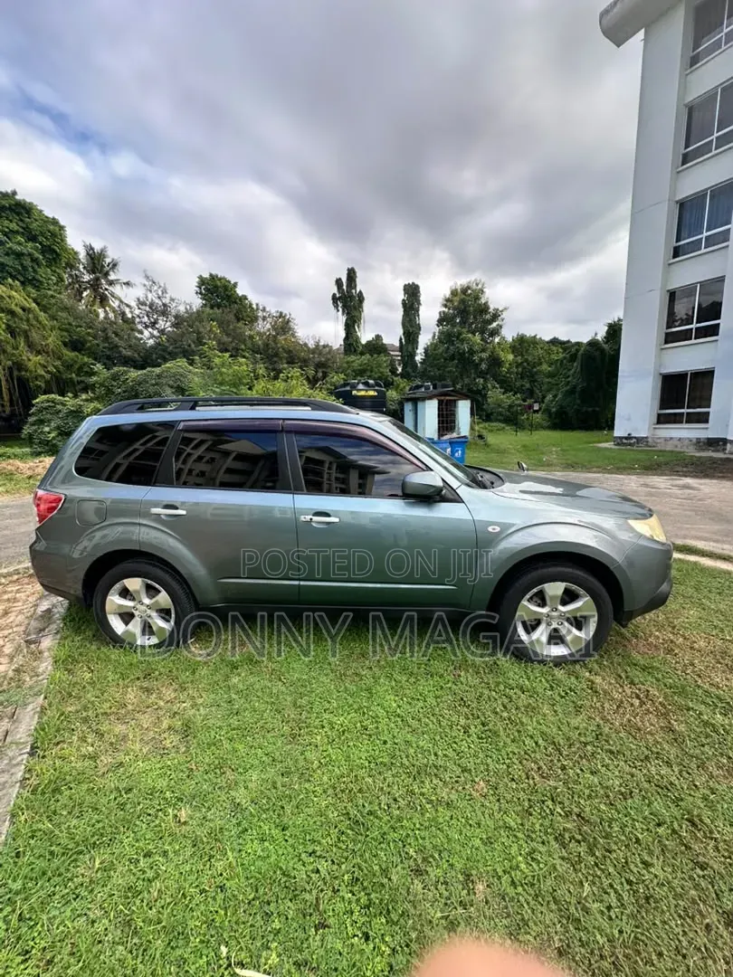 Subaru Forester 2009 Gray