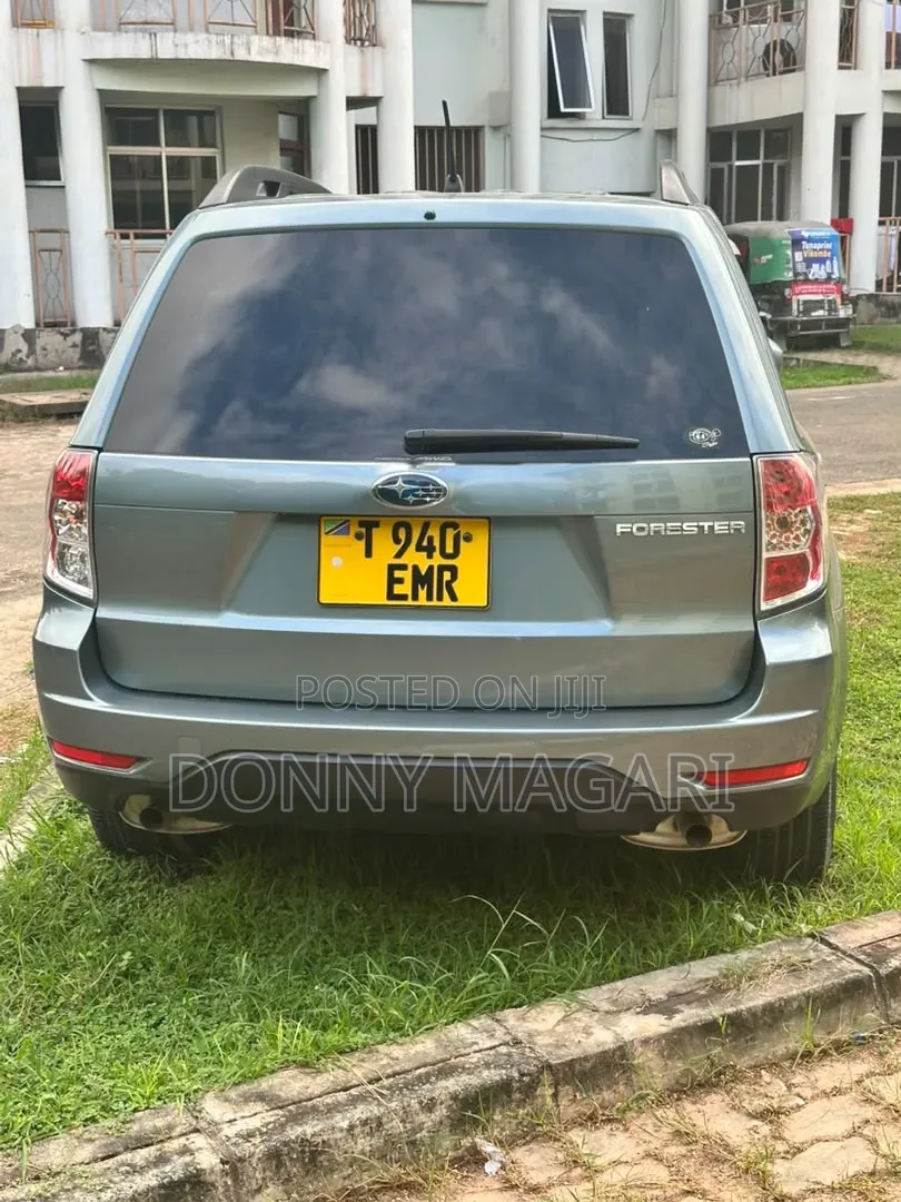 Subaru Forester 2009 Gray