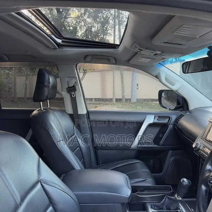 Toyota Land Cruiser Prado 2015 Black