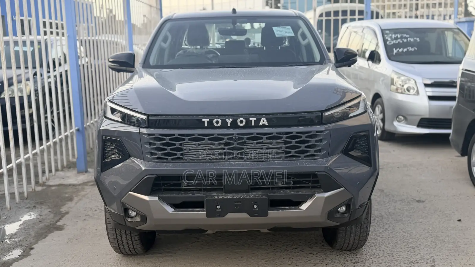 New Toyota Hilux 2026 Gray