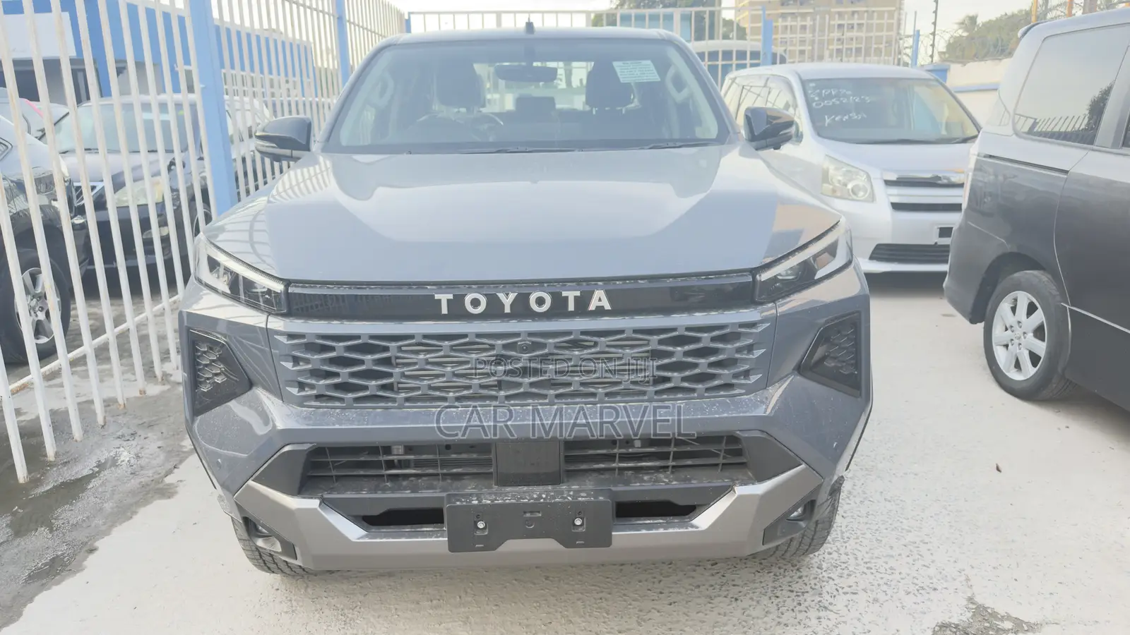 New Toyota Hilux 2026 Gray