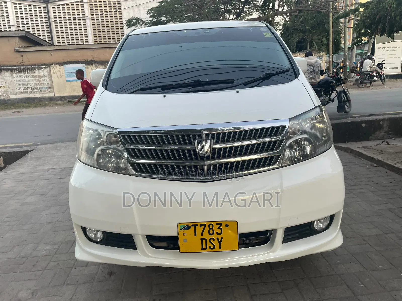 Toyota Alphard 2004 White