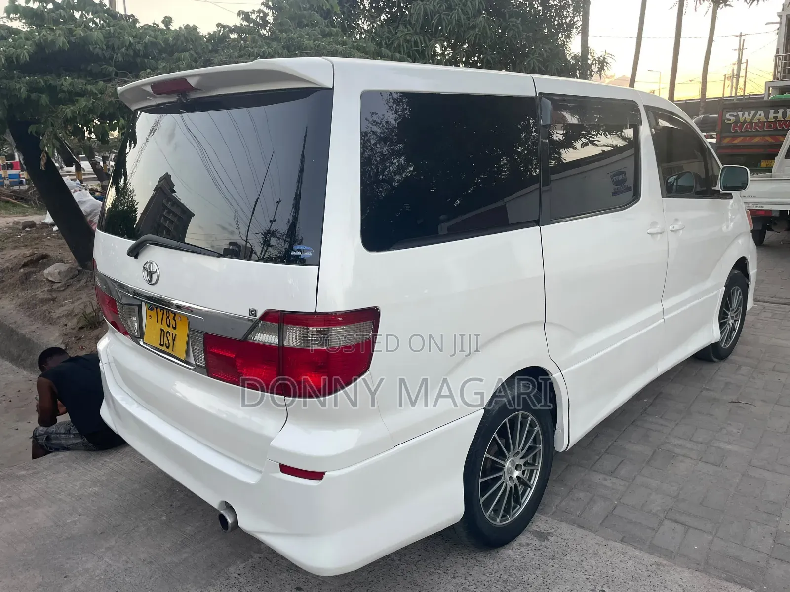 Toyota Alphard 2004 White