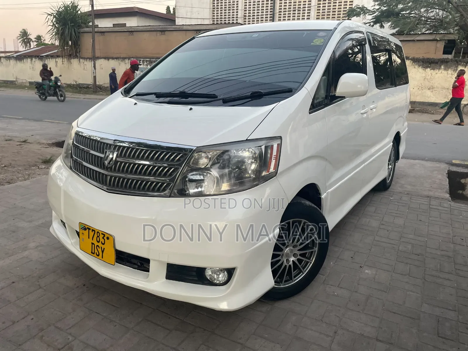 Toyota Alphard 2004 White