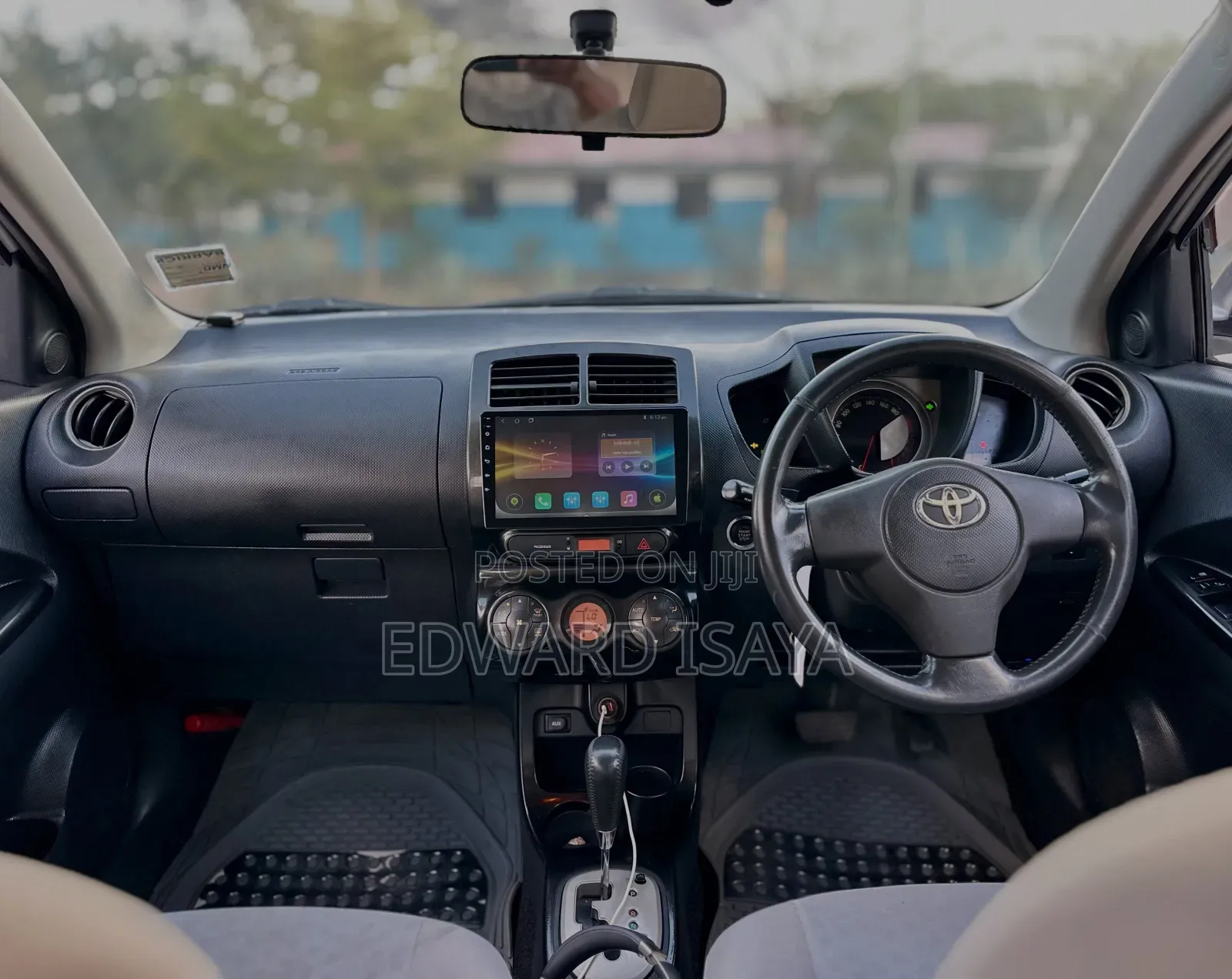 Toyota IST 2008 Off white