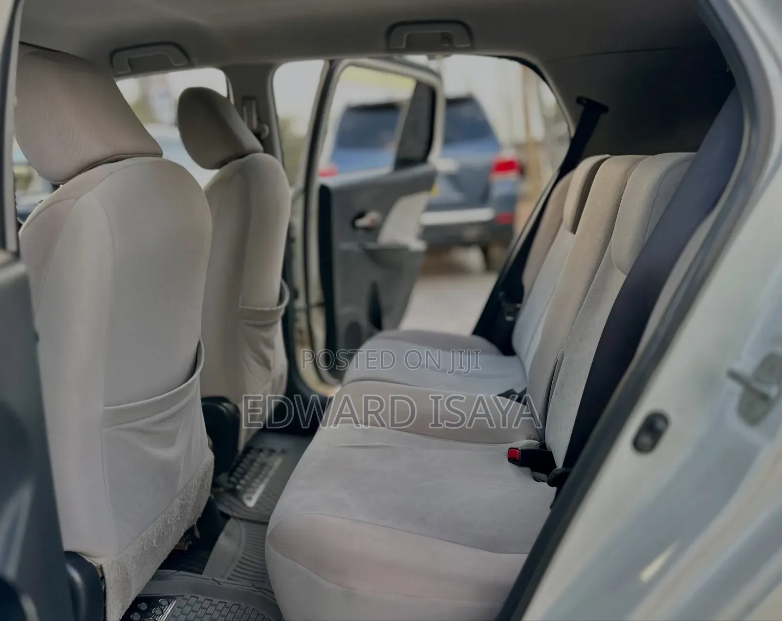 Toyota IST 2008 Off white
