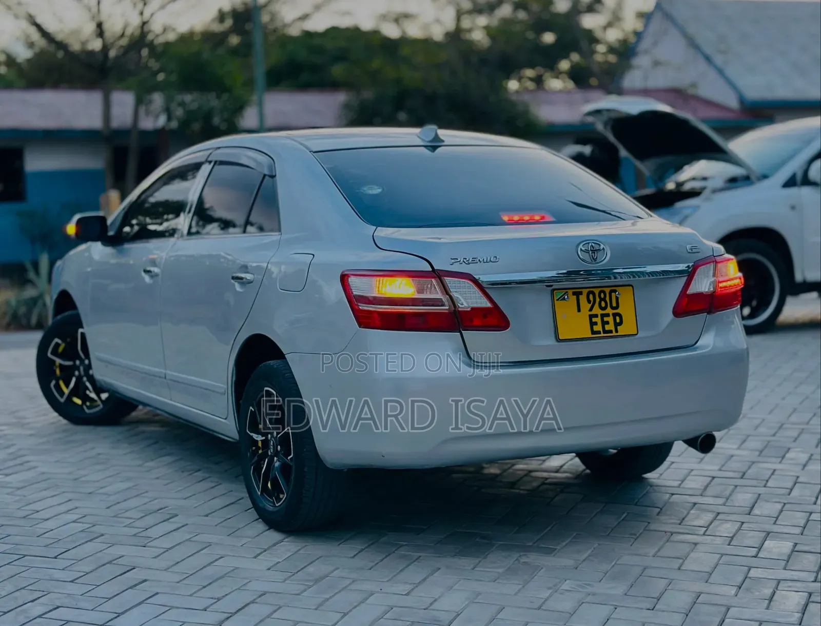 Toyota Premio 2010 Silver