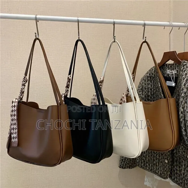 Large Capacity Underarm Bag