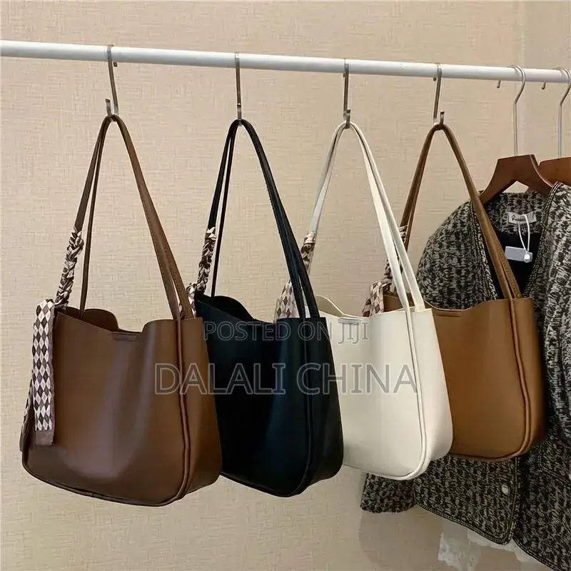 Large Capacity Underarm Bag