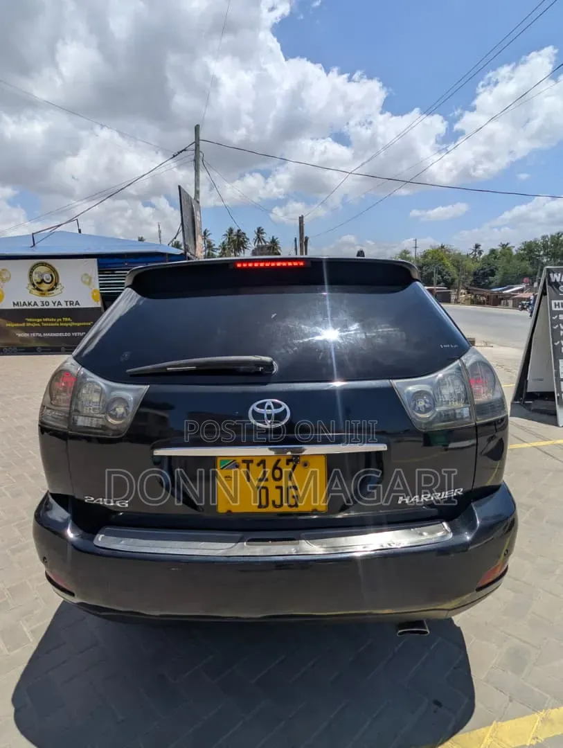 Toyota Harrier 2.4 4WD 2005 Black