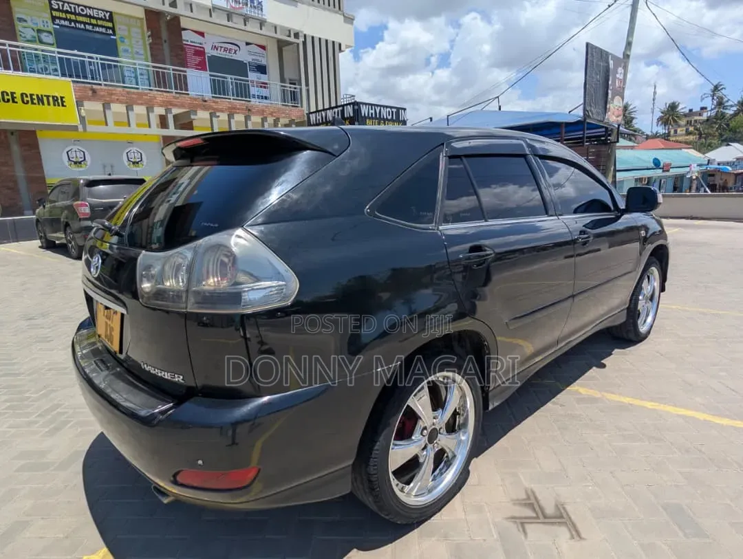 Toyota Harrier 2.4 4WD 2005 Black