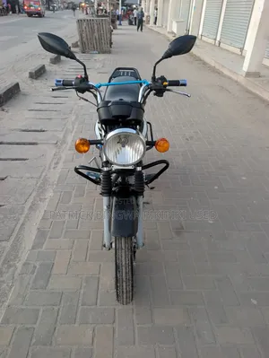 TVS HLX 125 2025 Black