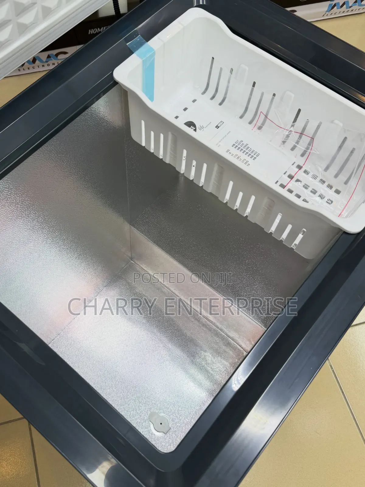 HOMEBASE Chest Freezer With 150 Litres