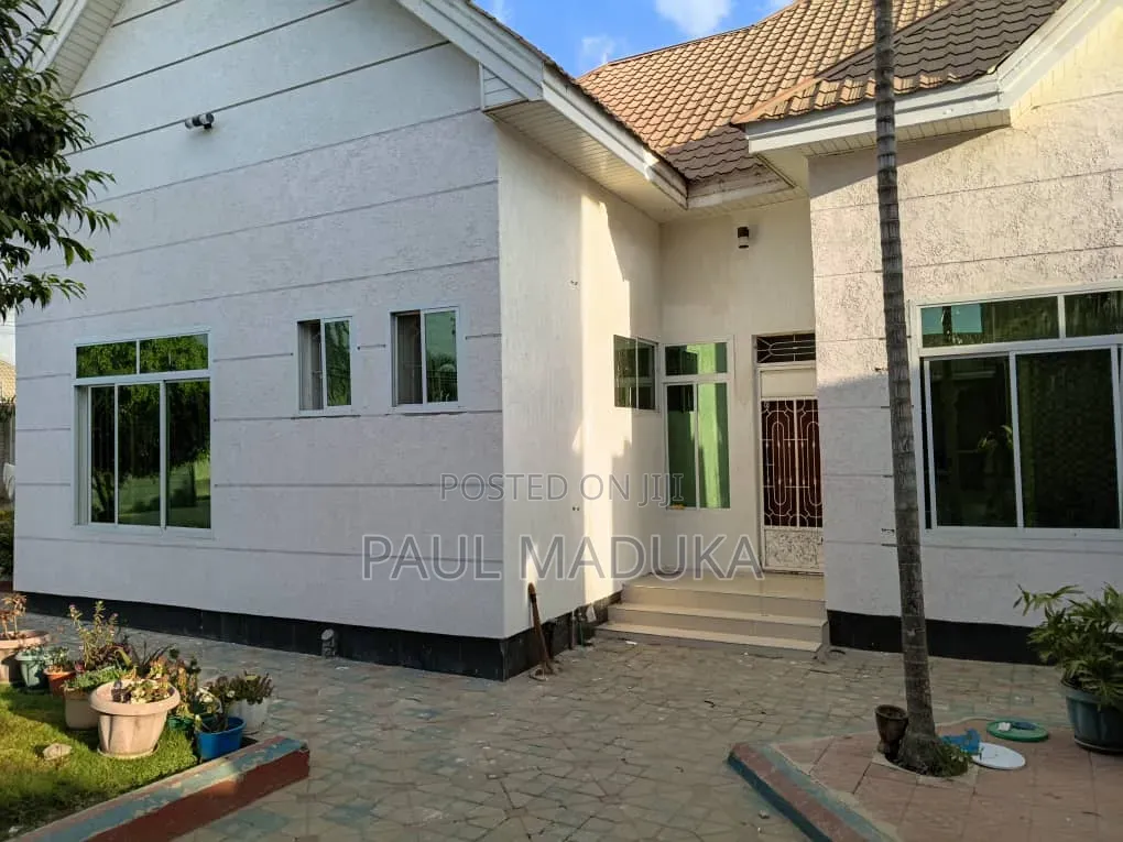 Karibu Kwa Huduma Za Ujenzi ,Land Scaping ,Upakaji Langi
